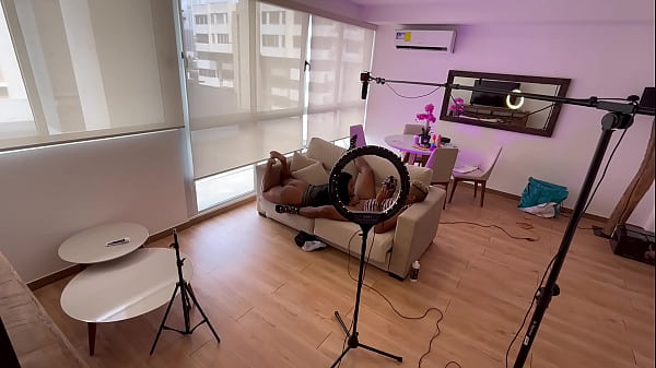 Stepmom and stepson risky cum in mouth behind the scenes