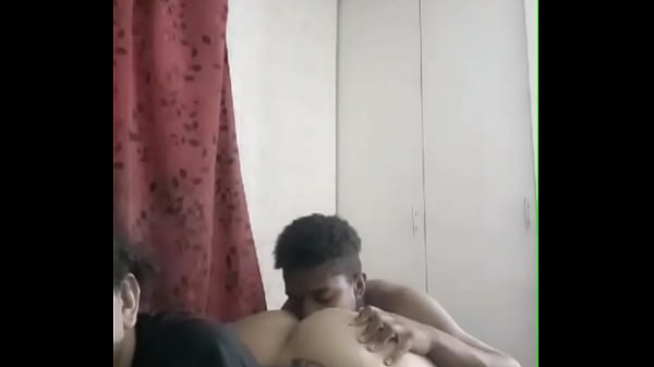 Este Macho Moreno Me Encanta thumbnail