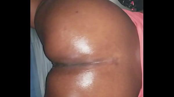 Big oiled ebony ass 