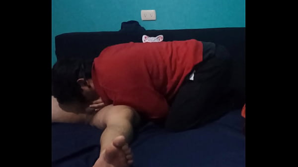 Le pag&oacute; para que me deje chuparsela 