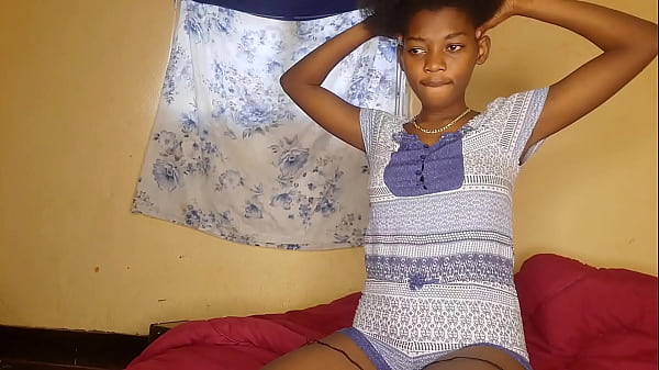 Try to squirt butshe fails