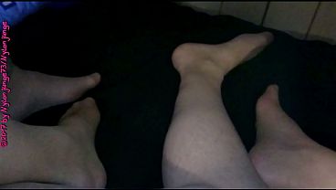 Hei&szlig;es Footplay mit geiler reifer Frau in Strumpfhosen 2 