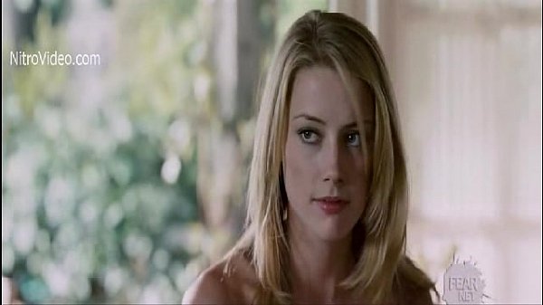 Celeb Amber Heardin tight bikini