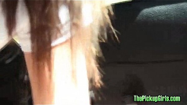 Pick girl blows two dicks the car