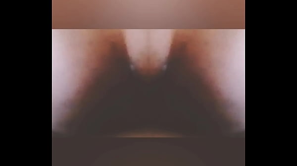 Pretinha lavando pau