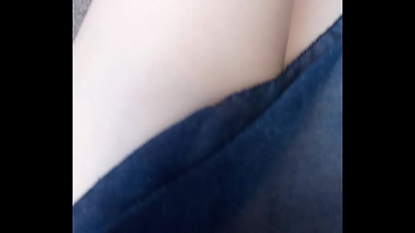 Piccola Svista Seno E Pussy thumbnail