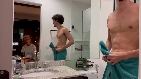 Vizinho Queria A&ccedil;ucar E Ganhou Foi Leite thumbnail