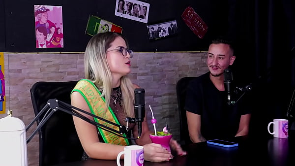 Nonton Era Assediada No Trabalho, Foi Capa Da Sexy, Os Pais N&atilde;o Sabem Que Ela Faz Porn&ocirc; E Era A Puta Da Escola - Baby Fire (sheer/red) thumbnail