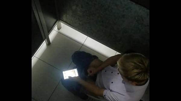 Espiando en sshh publico 