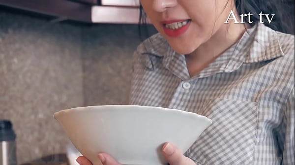 Play MP4 - Husband and wife's sister