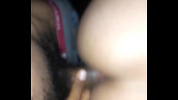 Culeando a mi_mujer analmente_eb el generador