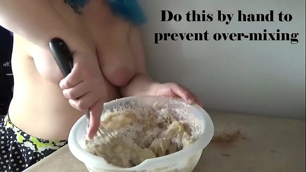 Banana bread recipe full recipe at the end topless cooking with kyra hellfire 