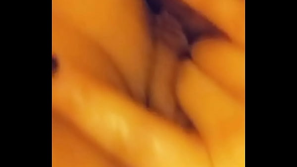 Latina fingering her self in the showe