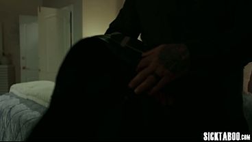 Nonton Big Ass Penelope Reed Swallowed Big Cock And Got Fucked By Her Husbands Pervy Stepdad thumbnail