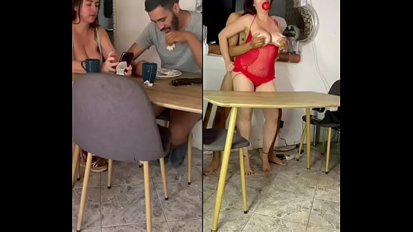 Play MP4 - Casero amateur madura y joven segunda parte en el comedor