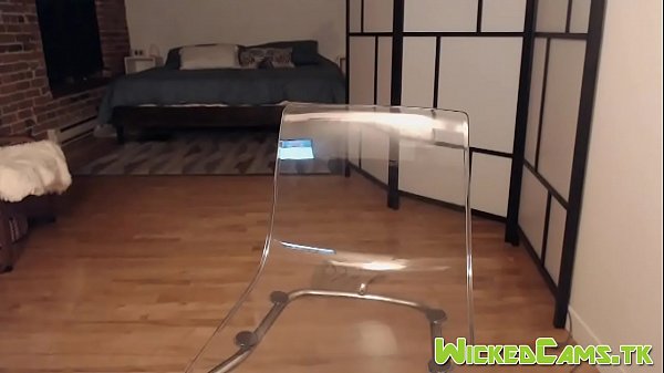 Unreal Hottie_With Tattoos Fingering_Her Pussy