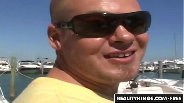 Play MP4 - Amateur teen &lpar;Holly West&rpar; gets her ass fucked At Sea - Reality Kings