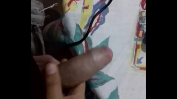 Charlie Szilwi bien caliente por primera vez