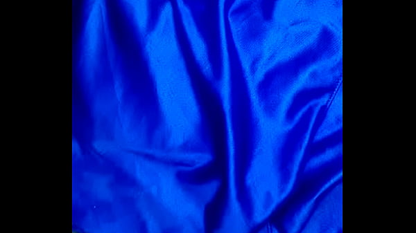 Mi amigo Juan lechea sobre su short azul