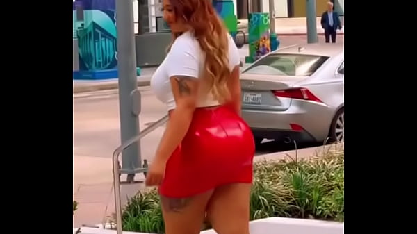 Algo pasado de lanza el trasero de mariela 