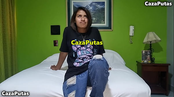 Chica De 19 A&ntilde;os Acepta Grabar Porno Amateur Por Primera Vez A Cambio De Ayuda Econ&oacute;mica thumbnail