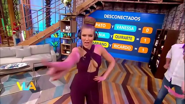 Vanessa Presume Hermosas Tetas Con Gran Escote Ingrid y Tabata Nalgonas_30mar18 2