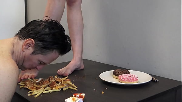 Fast Food & Donat Foot Feeding! thumbnail