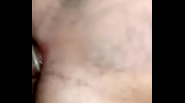 O macho metendo caceta em mim 