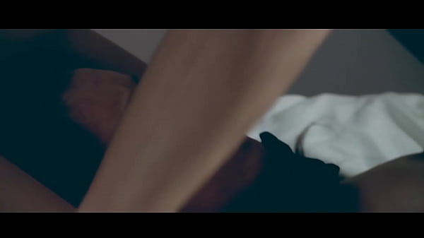 Dominando a una sumisa para correrme en toda su boca y follarla mientras est&aacute; atada