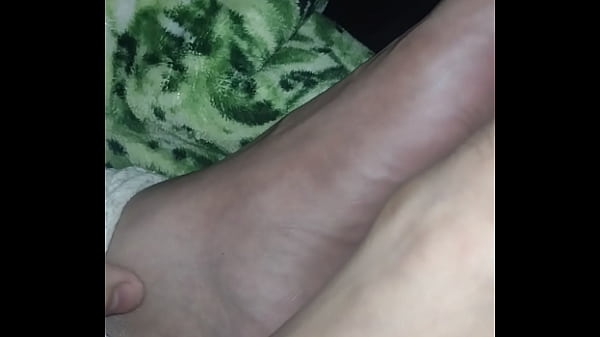 Playing at night with your feet 