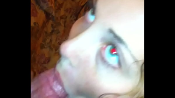 Play MP4 - 18th birthday blowjob