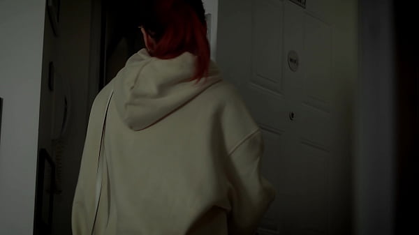 Why does step mom&rsquo;s share bed jerk off end in hot creampie 