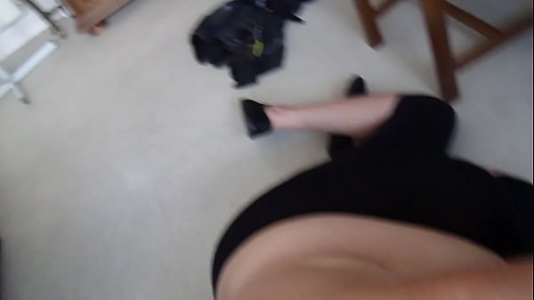 La femelle de Ma&icirc;tre Diabolus avec une belle bite dans sa bouche de chienne 