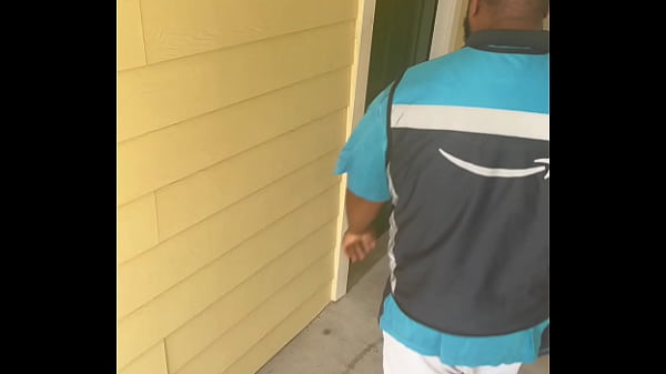 Nonton Delivering Cream Pies thumbnail