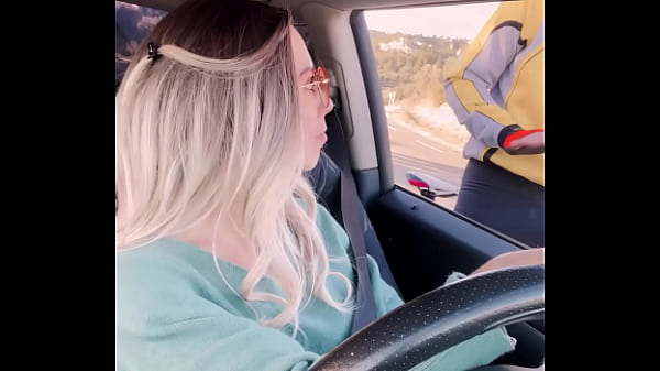 Play MP4 - Littleangel84 - Je baise avec un cycliste au bord de la route - S02E07