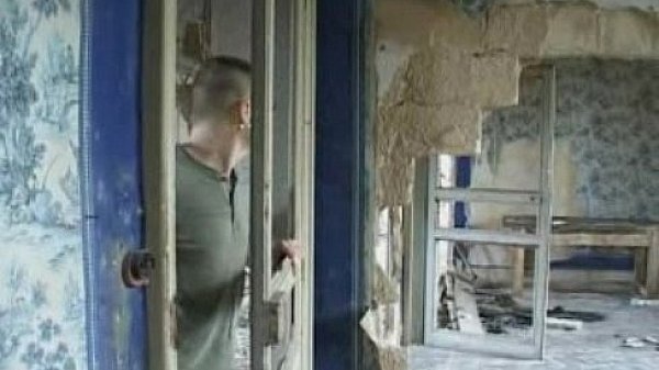 Voyeur: Cock in the Wall 