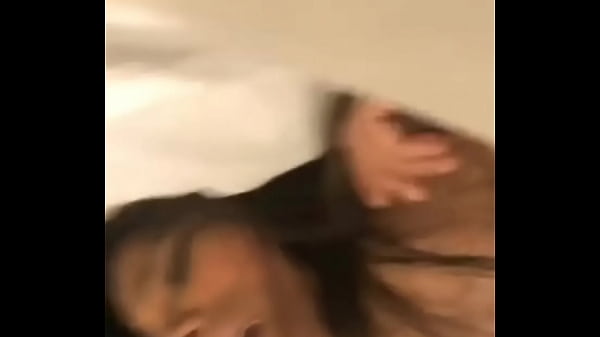 Poonam Pandey sex tape leaked in_Instagram