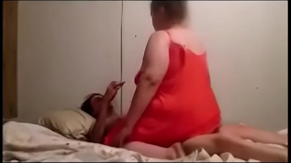 Play MP4 - Hot Fat Bitch Rides Huge Dick And Orgasm With Deep Creampie