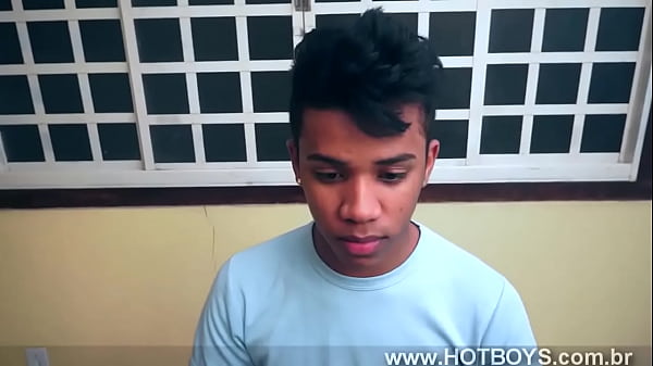 Play MP4 - Luan Mastro rasgando o cuzinho de Gobi