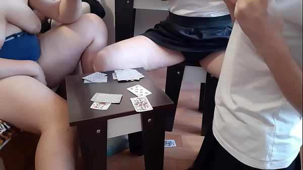 The one who lost at cards licks pussy 
