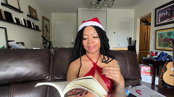 Play MP4 - Merry Christmas&excl;&excl;&excl; Eva Parker Reads Christmas Stories Day 5 of 5