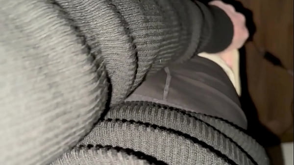 Deutscher Meister nach &Uuml_berstunden holt harten Schwanz aus schwarzer Boxer &ndash_ PhantomGentX