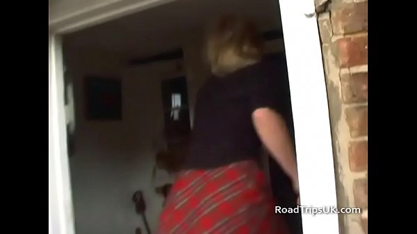 Play MP4 - British teen lesbians roadtrip to Kent