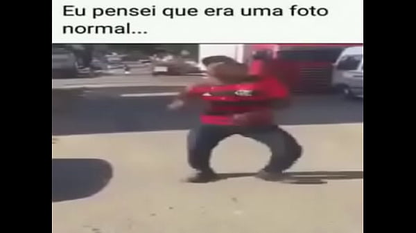Achei que fosse um porno normal mas eu me enganei e gozei mesmo assim