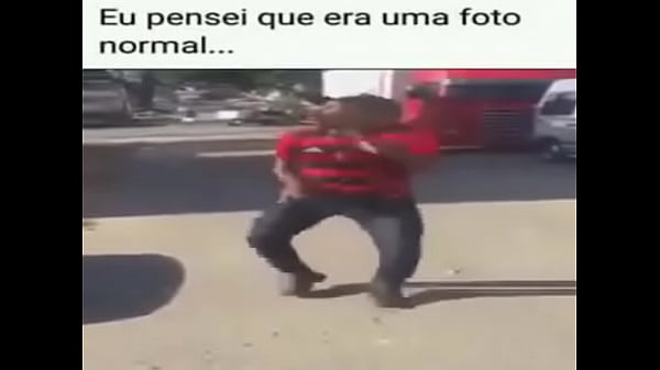Achei que fosse um porno normal mas eu me enganei e gozei mesmo assim