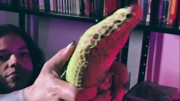 My feet are ready for your face 