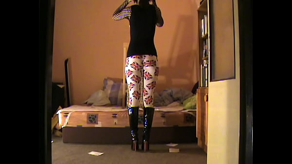 Black Leggings Walking thumbnail