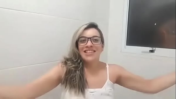 Nonton Puta Gosta De Mostrar Os Peitos Naturais thumbnail