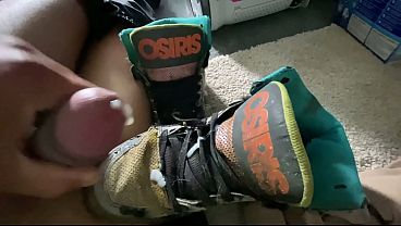 Osiris2000 - quick cum on trashy Osiris