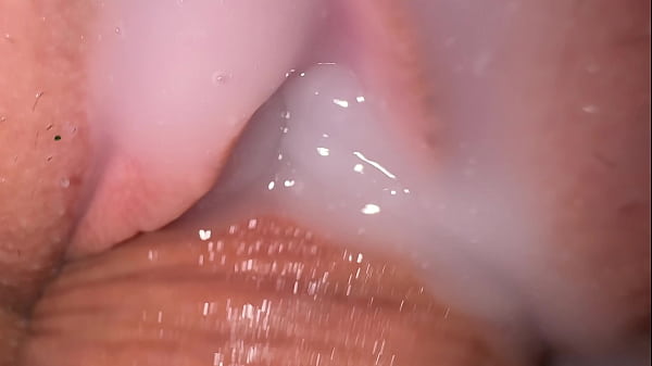 Extremely close up fuck of a pretty pussy